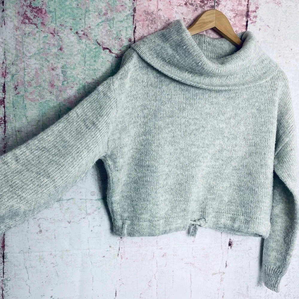 H&M Grey Alpaca Wool Blend Cowl Neck Cropped‎ Knit Sweater Small 0233852 0
